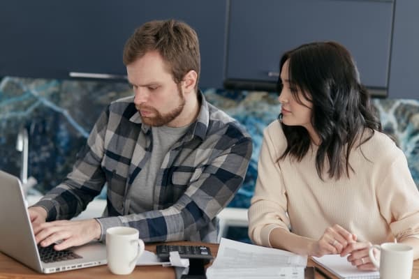 Universal Life Insurance: How It Works and What to Know | Article Thumbnail